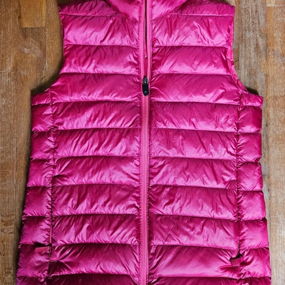 REI Jackets & Blazers - XL REI Coop hot pink nylon puffer vest